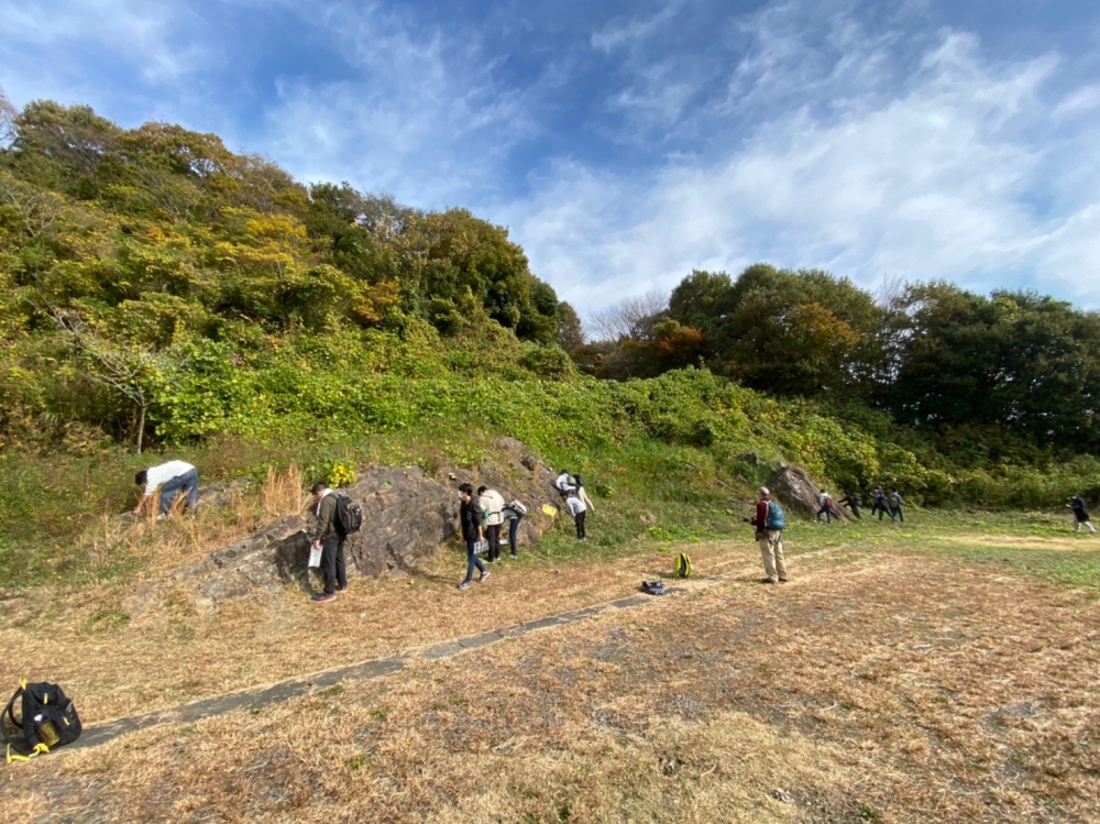 『埼玉県立川越高校１、２年生「サイエンス探求」受講者にジオパーク巡検を実施しました（11/13）_4』の画像